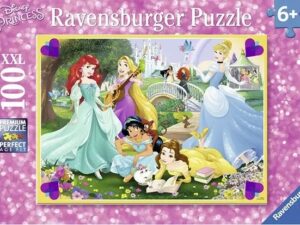 Prinsessa-palapeli 100 palaa, jonka kuvassa Ihanat Disneyn prinsessat unelmoivat. Koko 49 x 36 cm. Valmistaja Ravensburger.