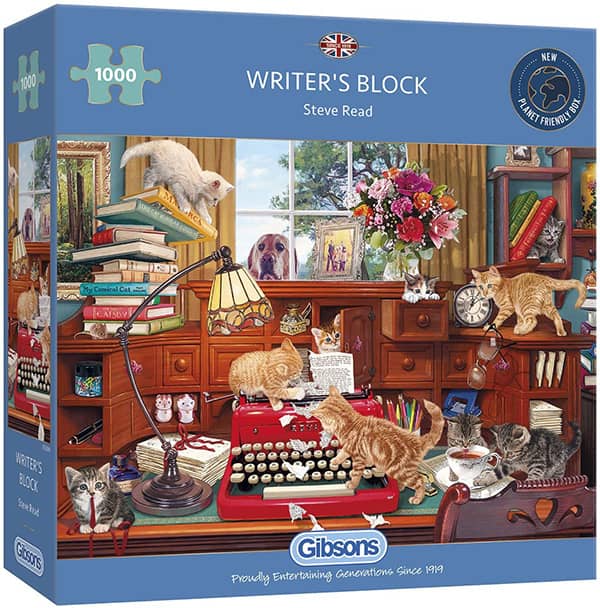 Writer's Block -palapeli: Kissanpennut leikkii kirjoituspöydällä. Koira kurkkii ikkunan takana. Veikeä kuva jossa yksityiskohtia riittää: kirjat, kukat, kirjoituskone, kissat, teekuppi ja se ikkunan takana kurkkiva koira.