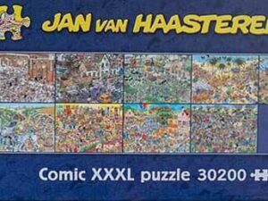 Jan van Haasteren Studio 30200 palan palapeli. Studio on Jan van Haasteren 10-vuotispäivän juhlajulkaisu. Studio koostuu 10 erillisestä palapelistä, joissa kussakin on 3162 palaa. Nämä 10 palapeliä voidaan koota myös yhdeksi kokonaiseksi palapeliksi. Yhteensä paloja on 31620.