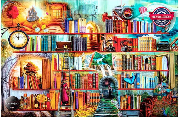 Mystery Writers 3000 palan palapeli on kuva kirjahyllystä, jossa kirjat ja tarinat nivoutuvat yhteen. Värikkäät kirjat ja ihmiset kirjojen joukossa luovat mystisen ja taianomaisen kuvan tarinoiden ja kirjojen moninaisuudesta.