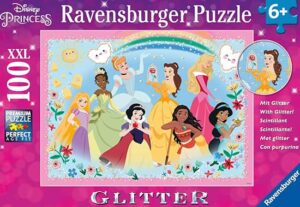 Disney prinsessat palapeli 100 palaa Vahva, kaunis ja rohkea on Ravensburgerin ihastuttava glitterin hohtoinen koottava, jossa Disneyn prinsessat samassa kuvassa. Astu Disney prinsessojen maailmaan ja kokoa tämä ihastuttava 100-palainen.