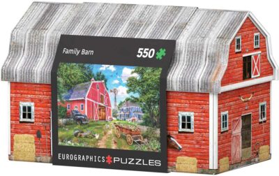 Family farm palapeli 550 palaa peltirasiassa on kanadalaisen Eurographics Puzzlesin maataloaiheinen palapeli, jonka kuvassa vanha auto. lehmiä ja punainen lato.